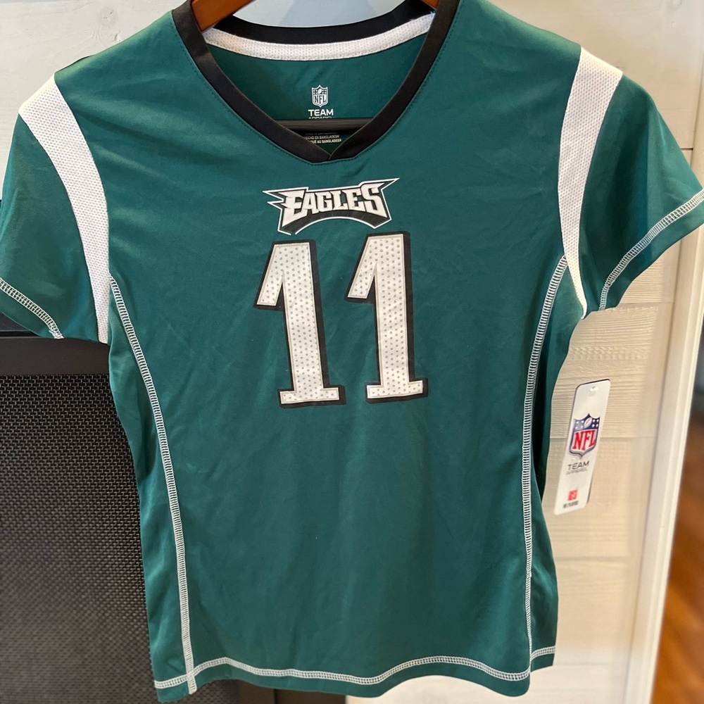 Eagles #11 Wentz Jersey girls size large 10-12 NWT. 1007